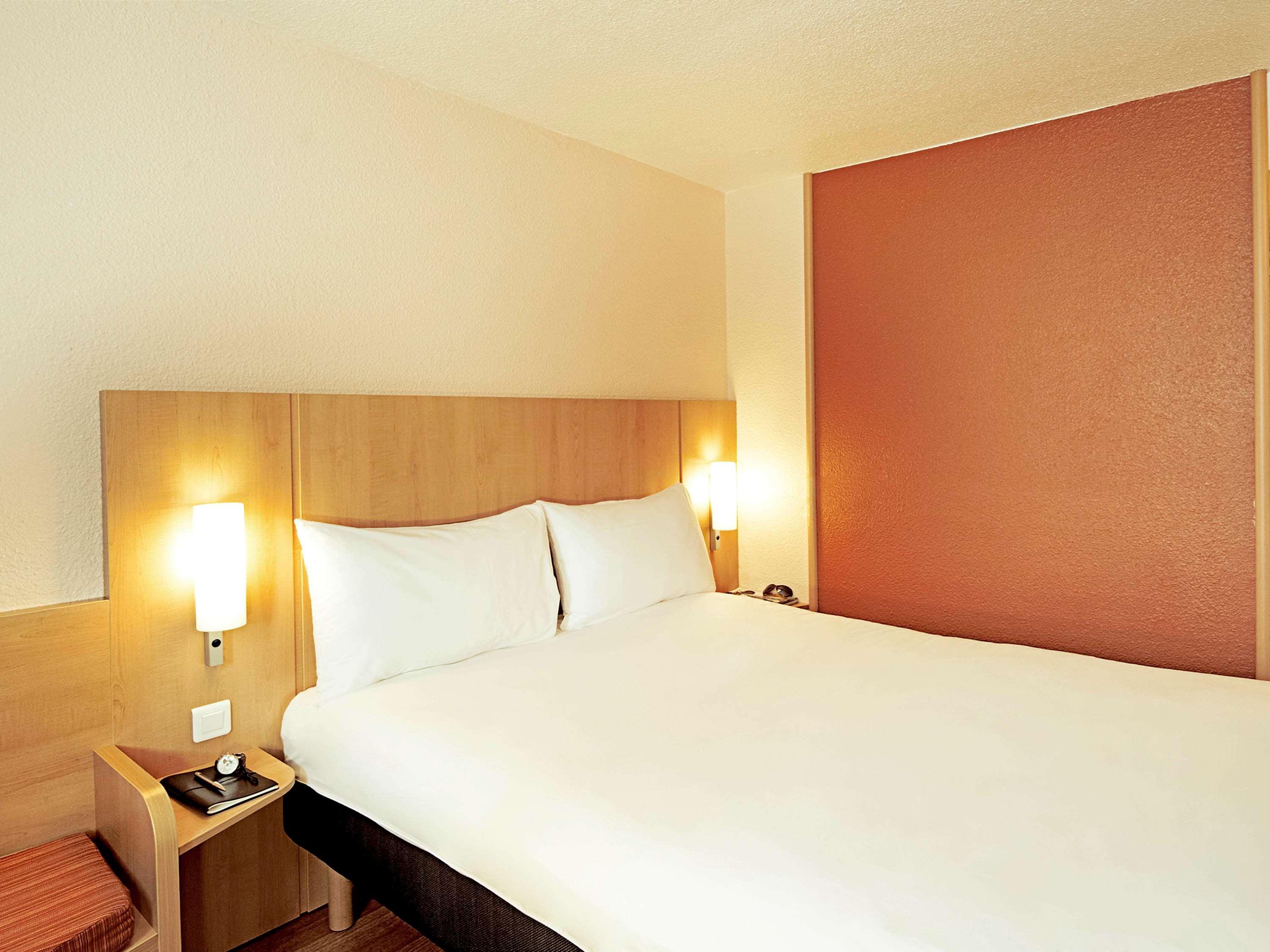 Ibis Porto Centro Sao Bento Hotel Exterior photo