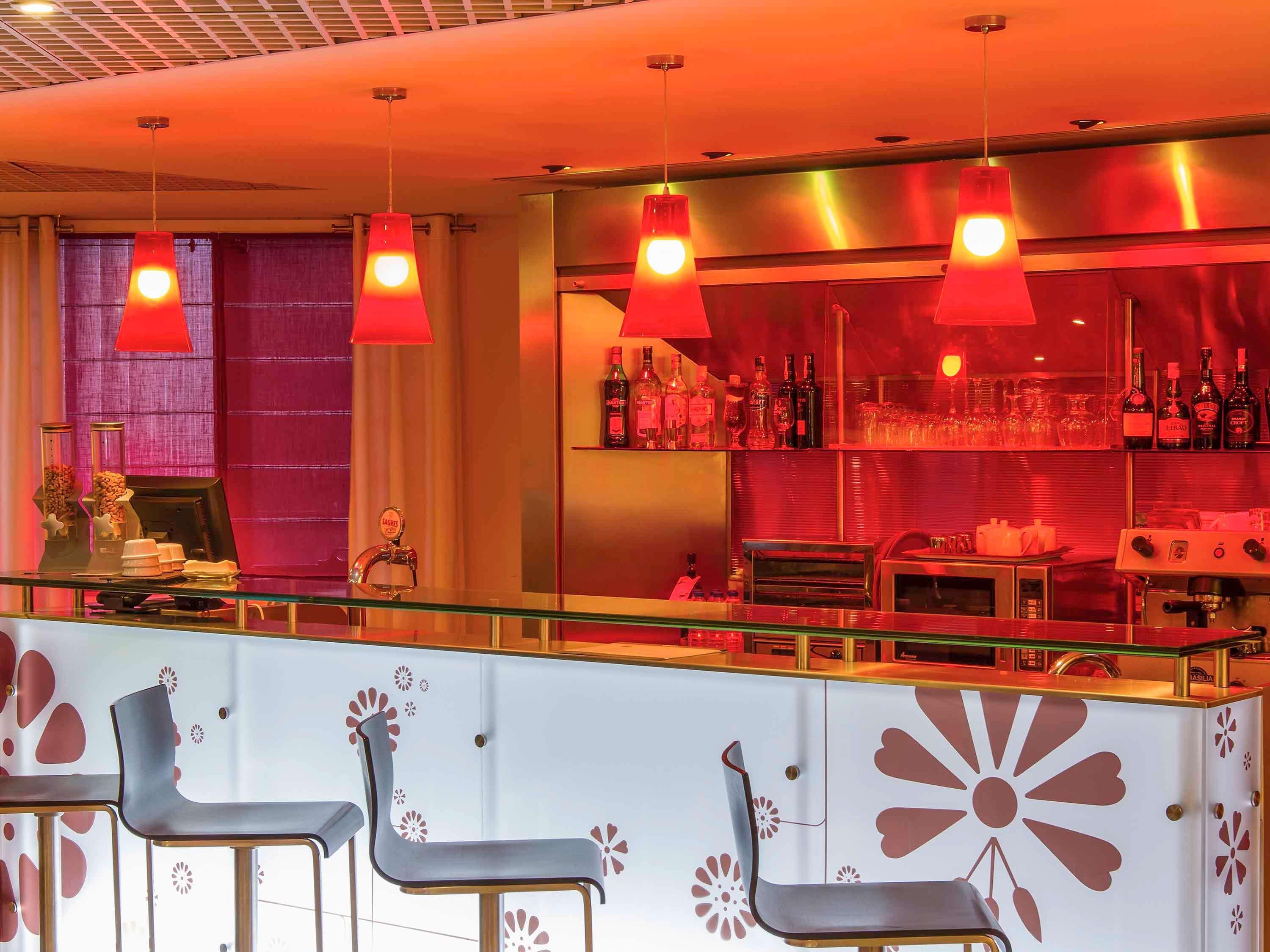 Ibis Porto Centro Sao Bento Hotel Exterior photo